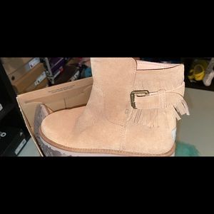 Ugg cara boot
